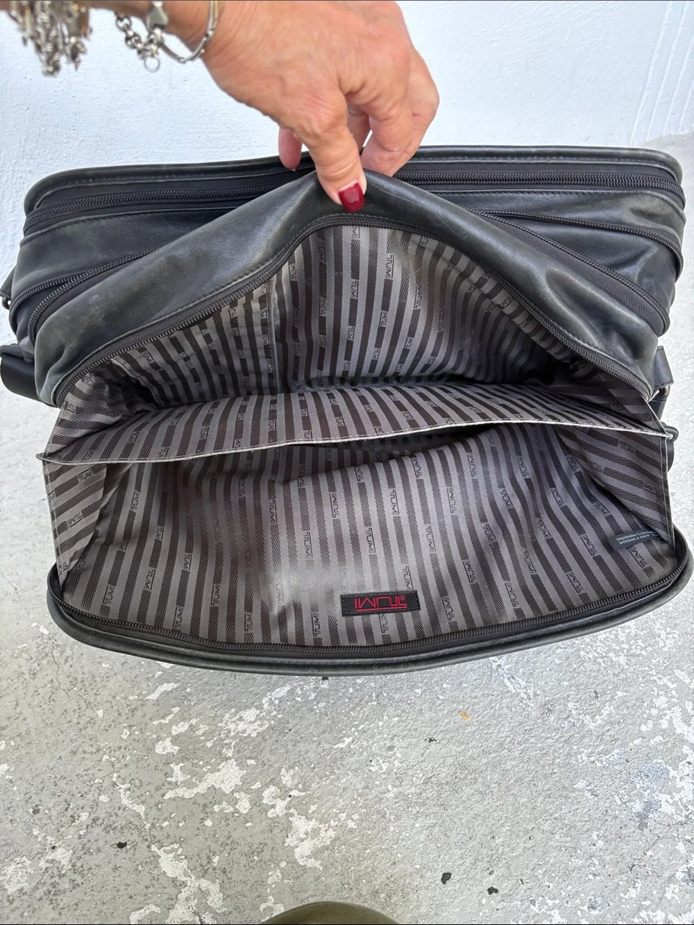 Tumi Alpha Napa leather expandable briefcase